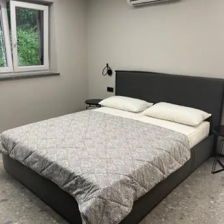 Apartma Black Rose Marina