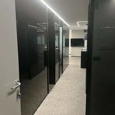 Black Rose Marina Apartma